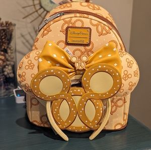 NWT Pretzel Loungefly